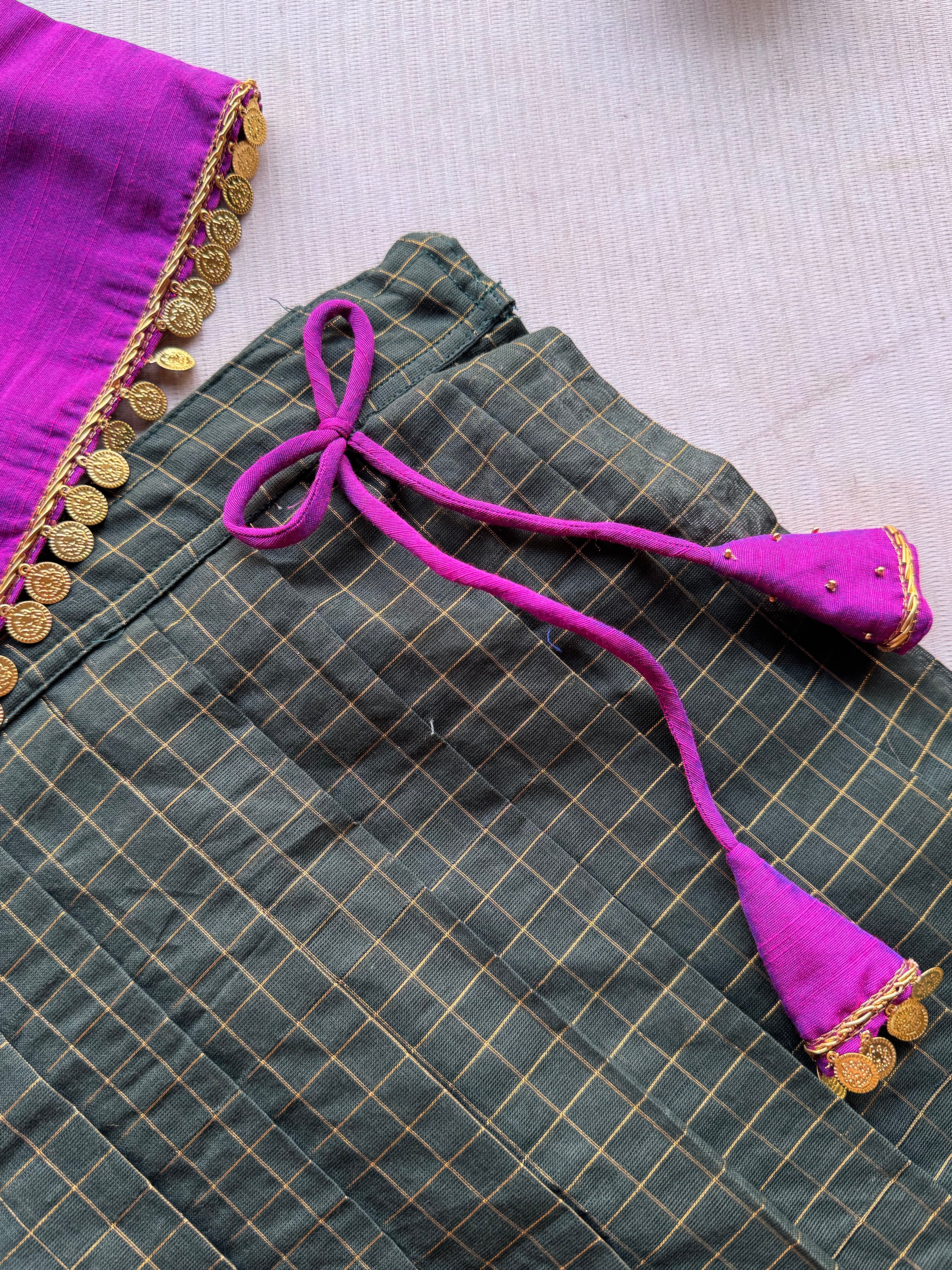 Aarna - Crop top and skirt - Image 3