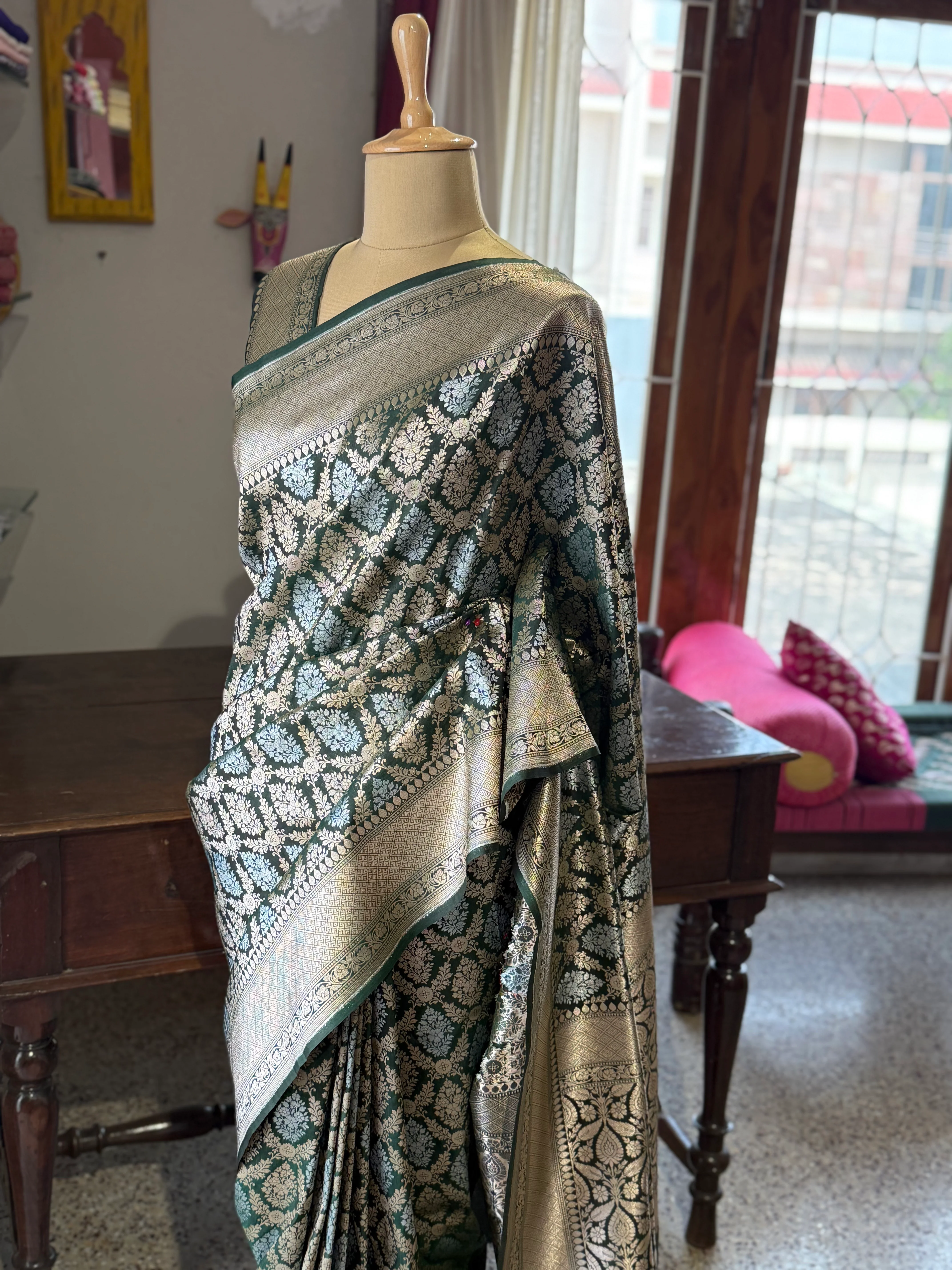 Banarasi Katan Silk Saree - Dark Green Shade - Image 3