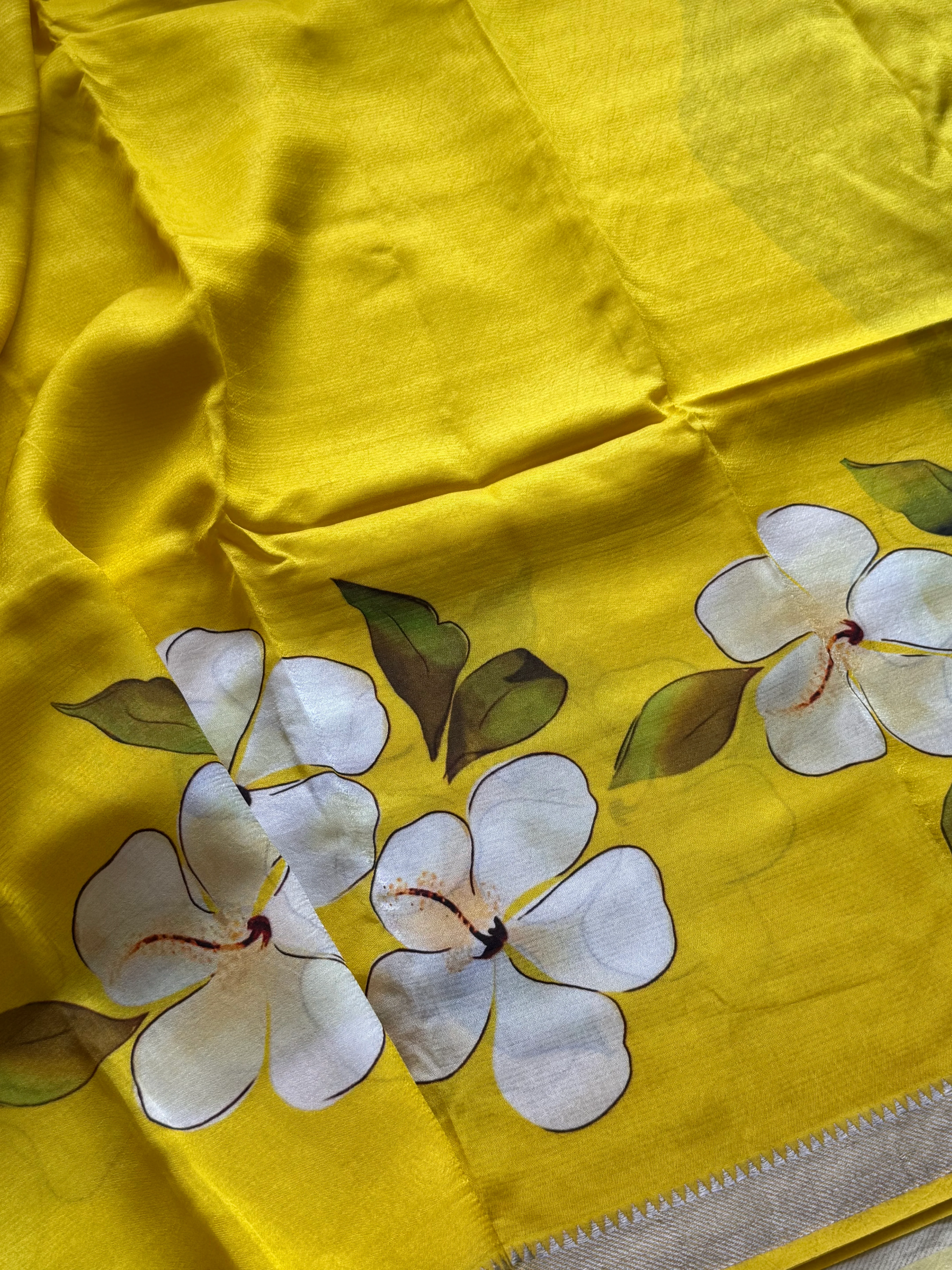 Mangalgiri Digital Printed Saree with Floral Print & Silver Zari Border - Image 2