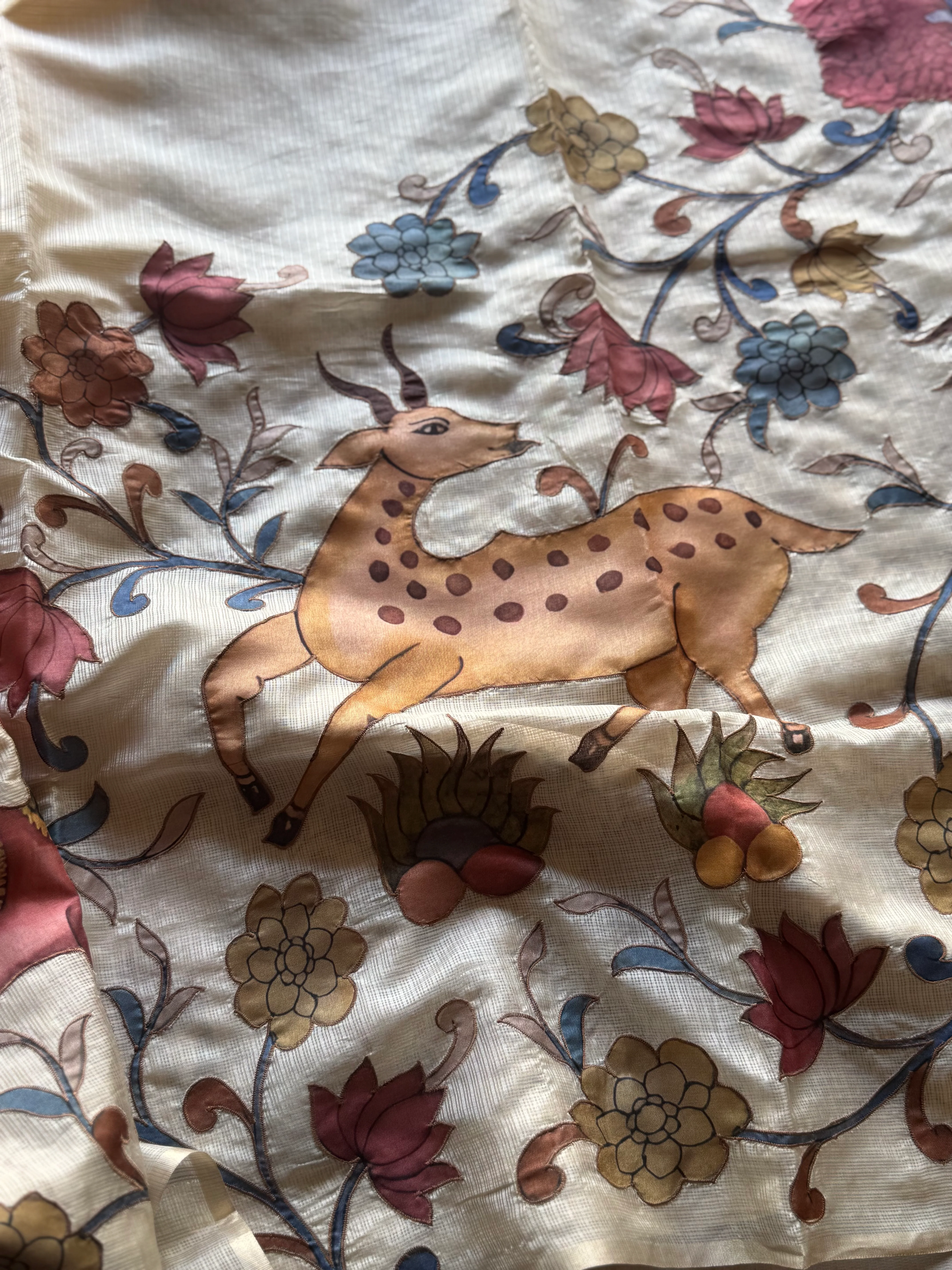 Ivory Kalamkari Applique Saree - Image 2