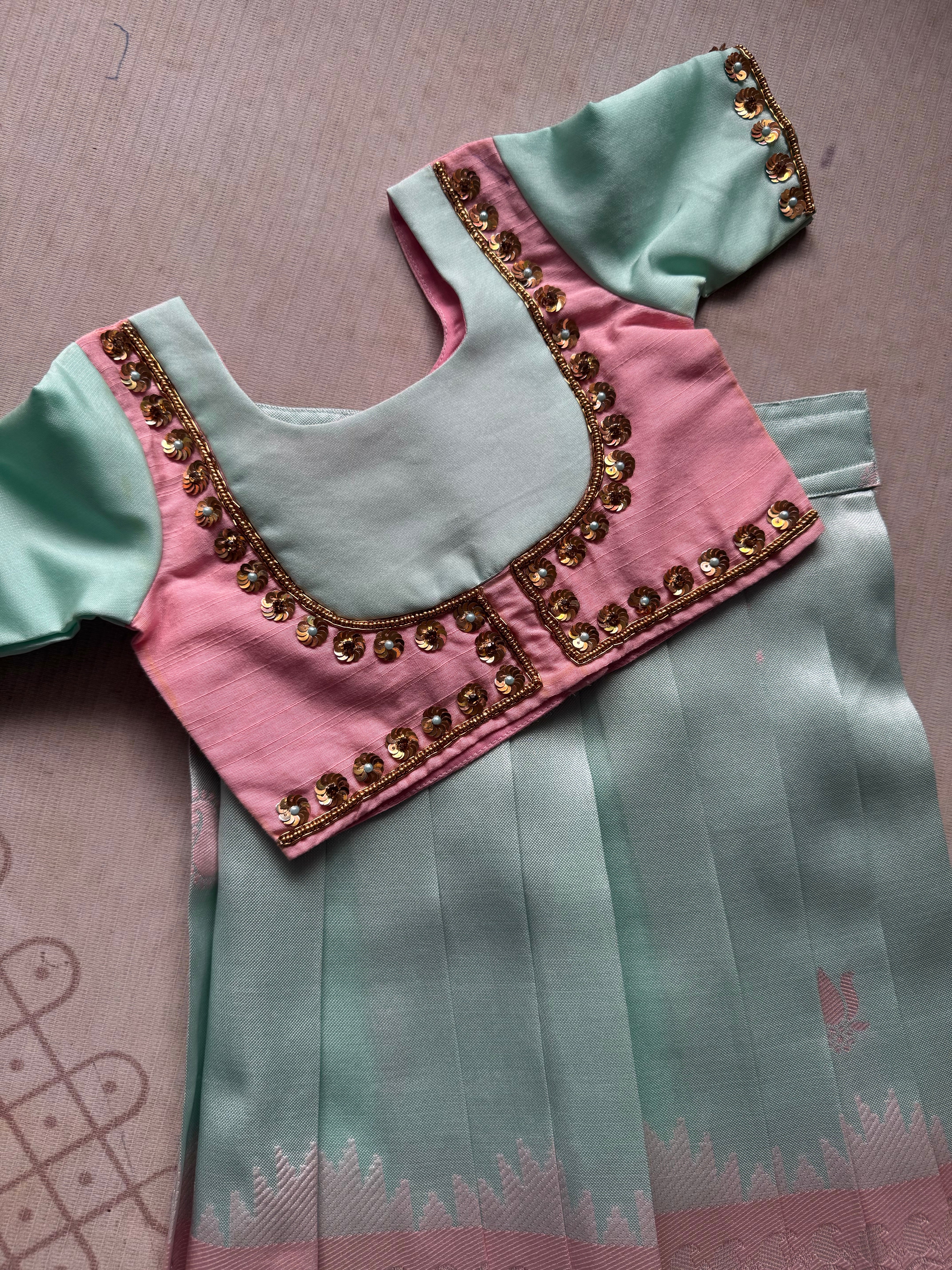 Janavi - Crop top and Skirt Express - Image 3