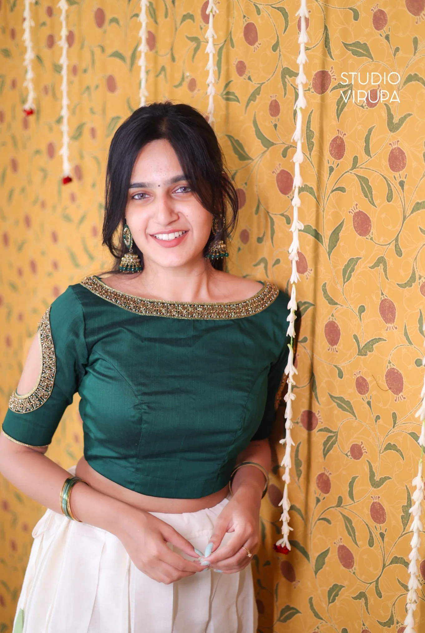 Anshi- Crop top and skirt - Image 5