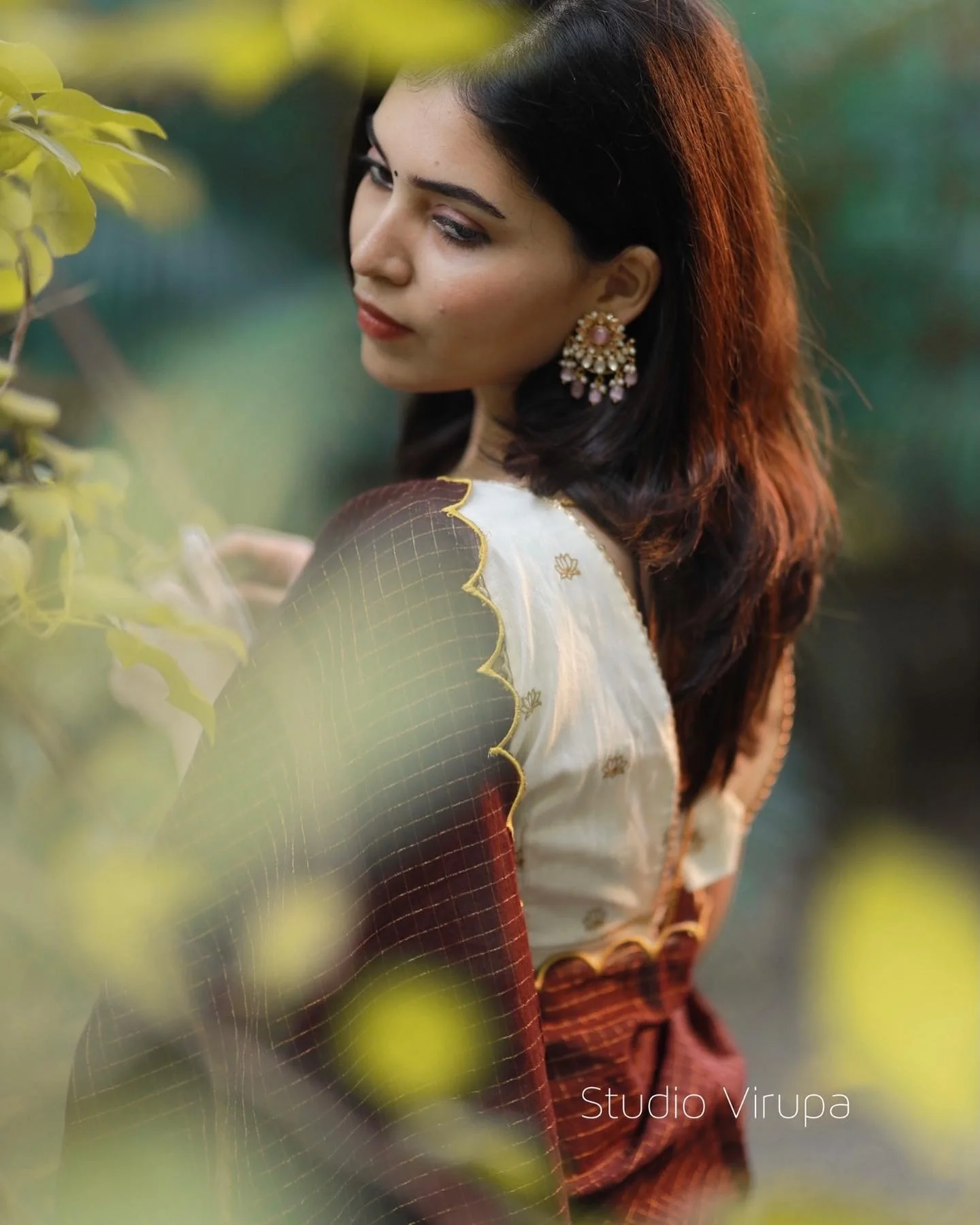 Lotus - Beige - Image 4