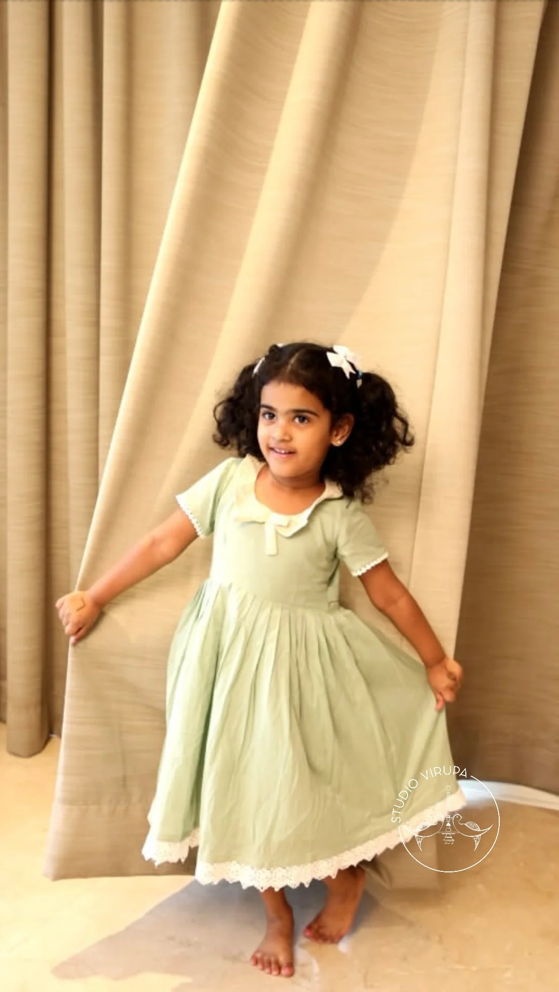 Mom & Daughter - Gulabi sage green - Image 3