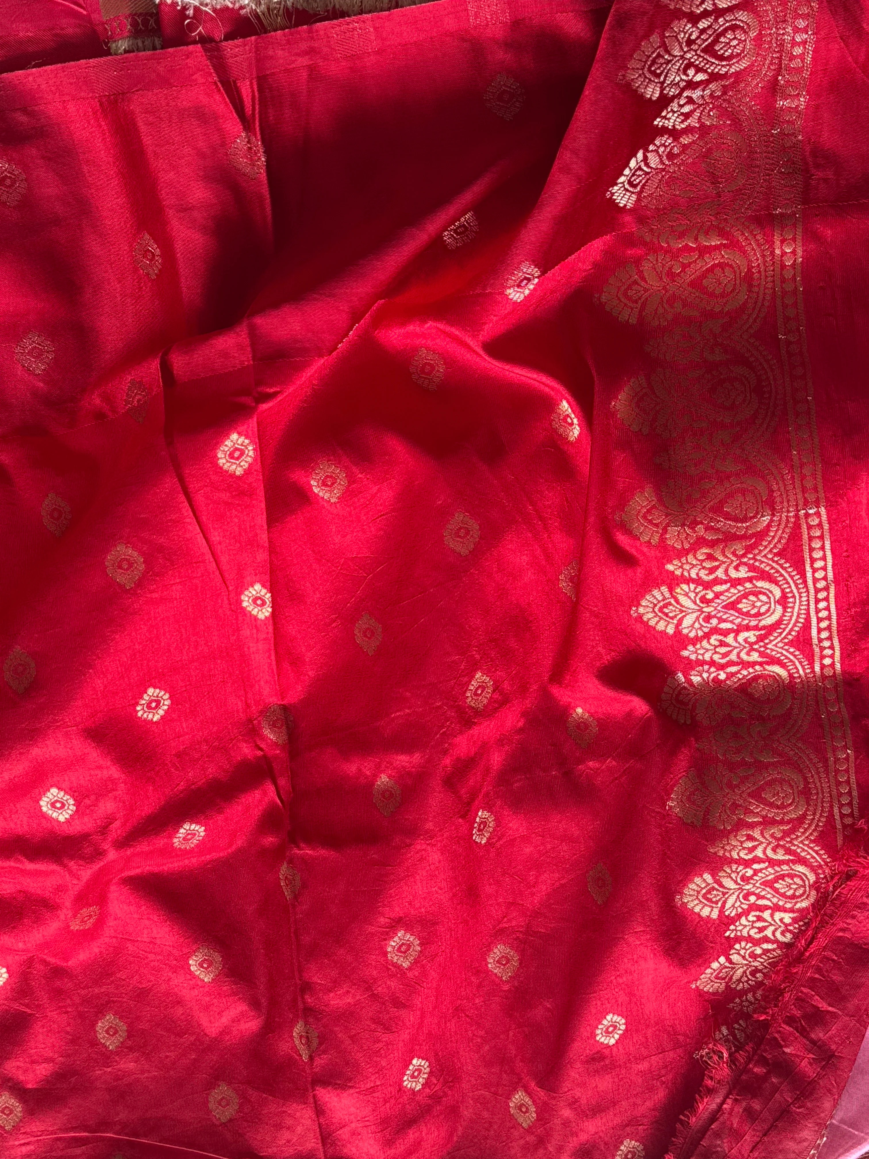Pink Banarasi Silk Saree with Zari Work and Contrasting Border - Image 3