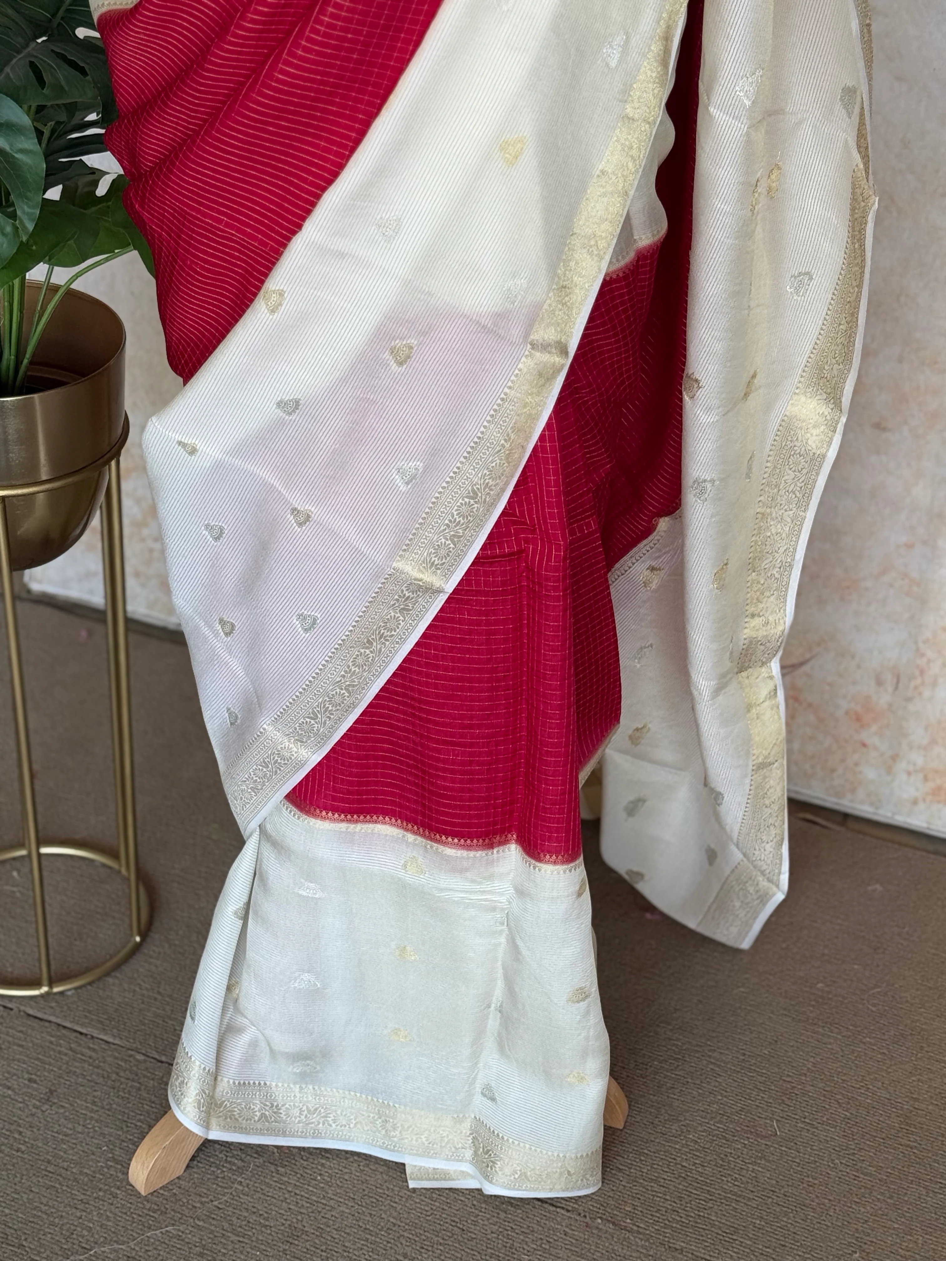 Semi Mysore Crepe Silk Mubbagam Saree - Image 4