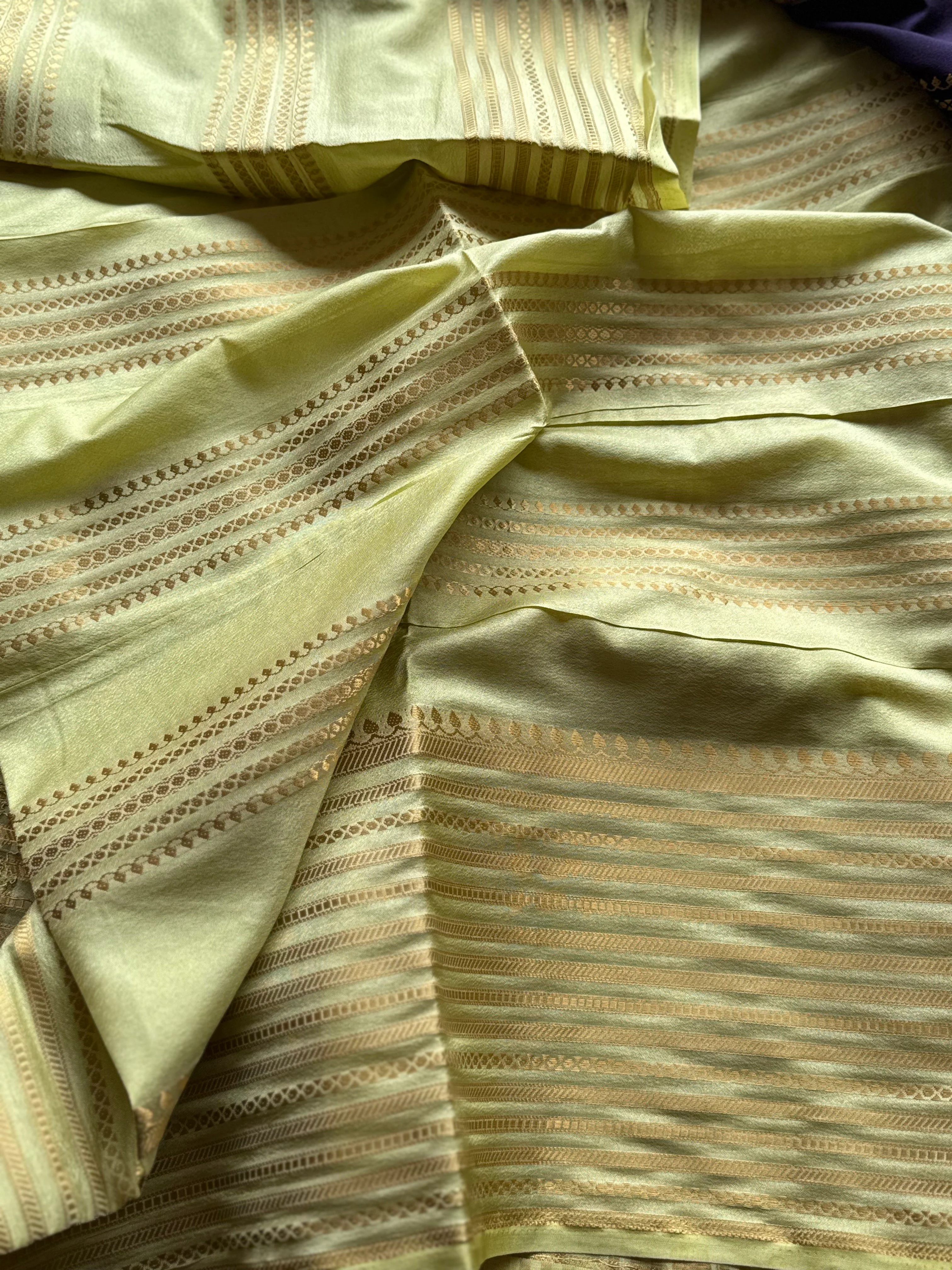 Semi Mysore Crepe Silk Saree with Golden Zari Lines - Image 4