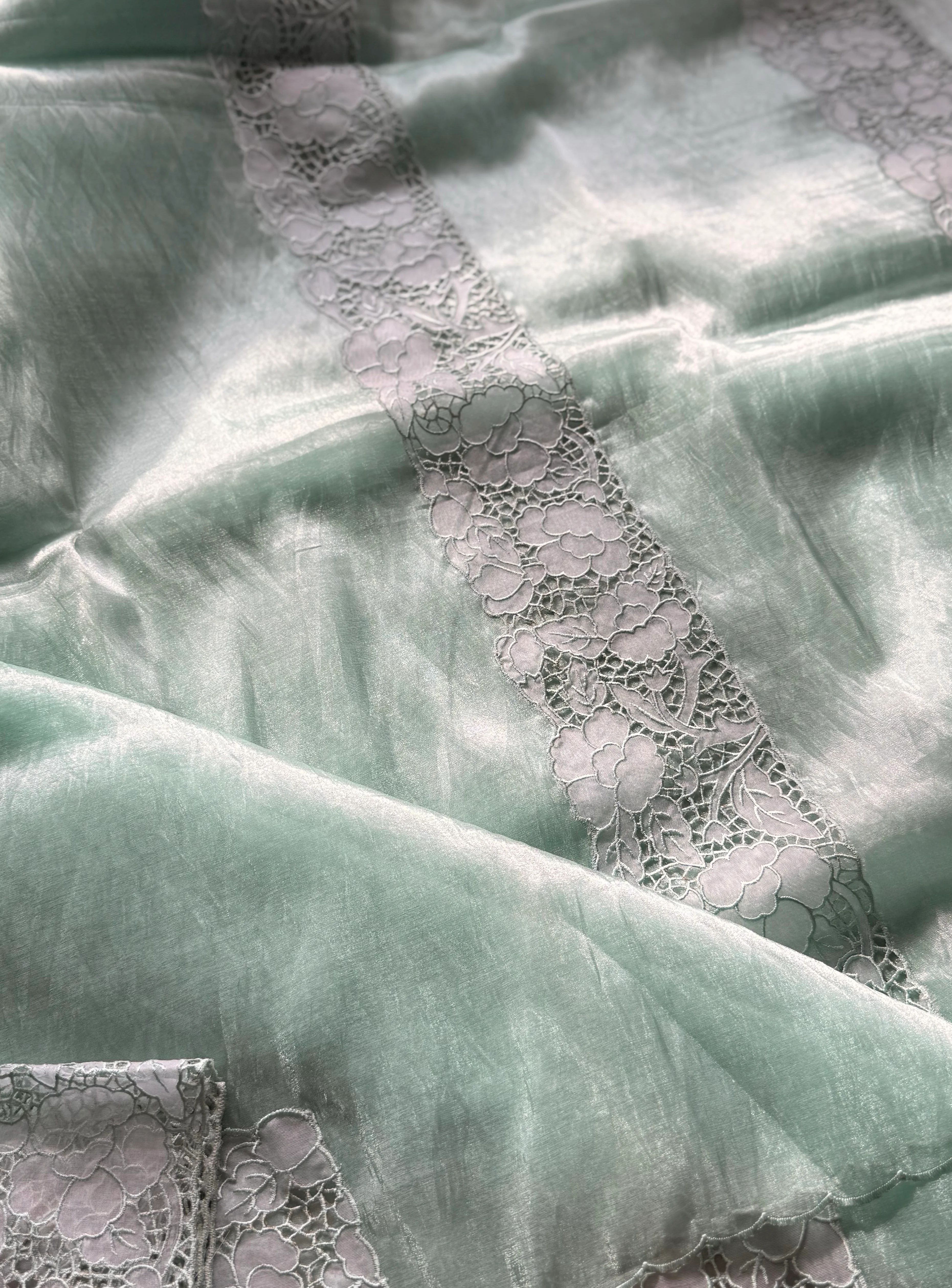 Theera - Image 4